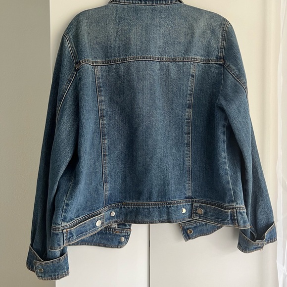 Jean Jacket - Picture 2 of 8